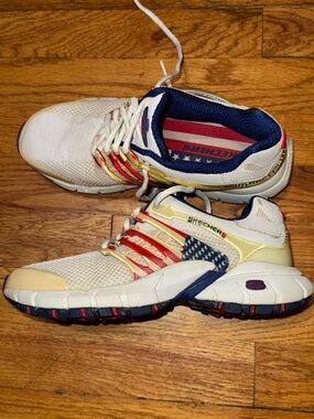 Vintage Skechers USA Flag Sneakers - Women’s size 7